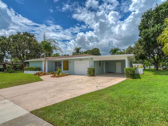 2nd image of 1390 SE San Ignacio Ln