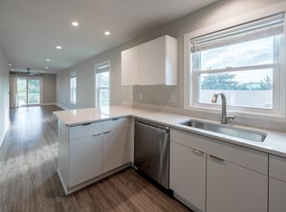 27221 Sand St, Salvo, NC 27972