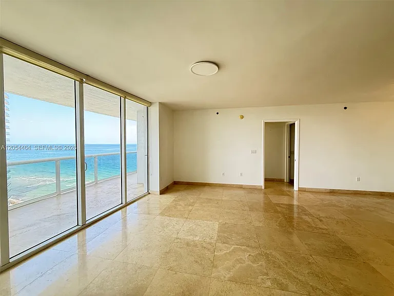 18911 Collins Ave #2502 — Photo 6