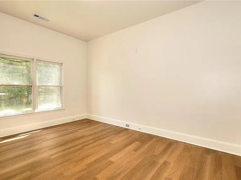 195 Beracah Walk SW — Photo 17