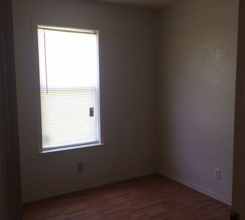 5th image of 2506 Poppy Dr