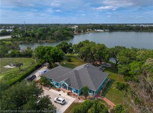 1002 W Pickett Cir, Avon Park, FL 33825