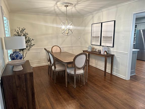5th image of 6431 Woodcrest Ln