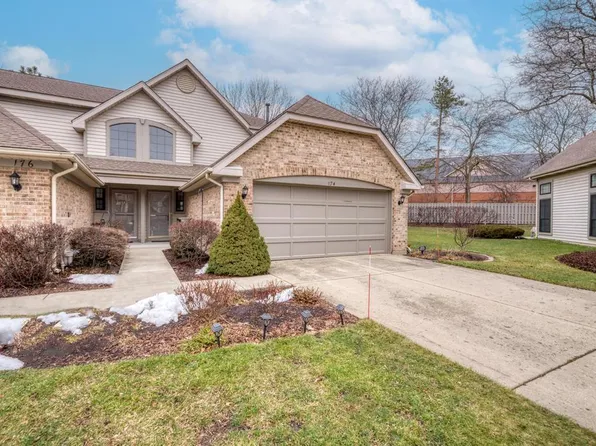 174 Springdale Ln, Bloomingdale, IL 60108