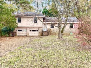 13 Gloster Rd, Lawrenceville, GA 30044