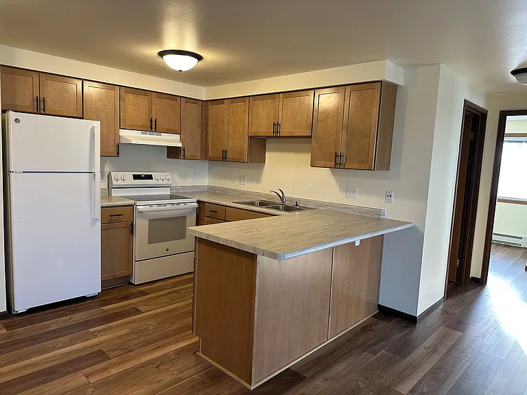 Westridge Apartments — Photo 4