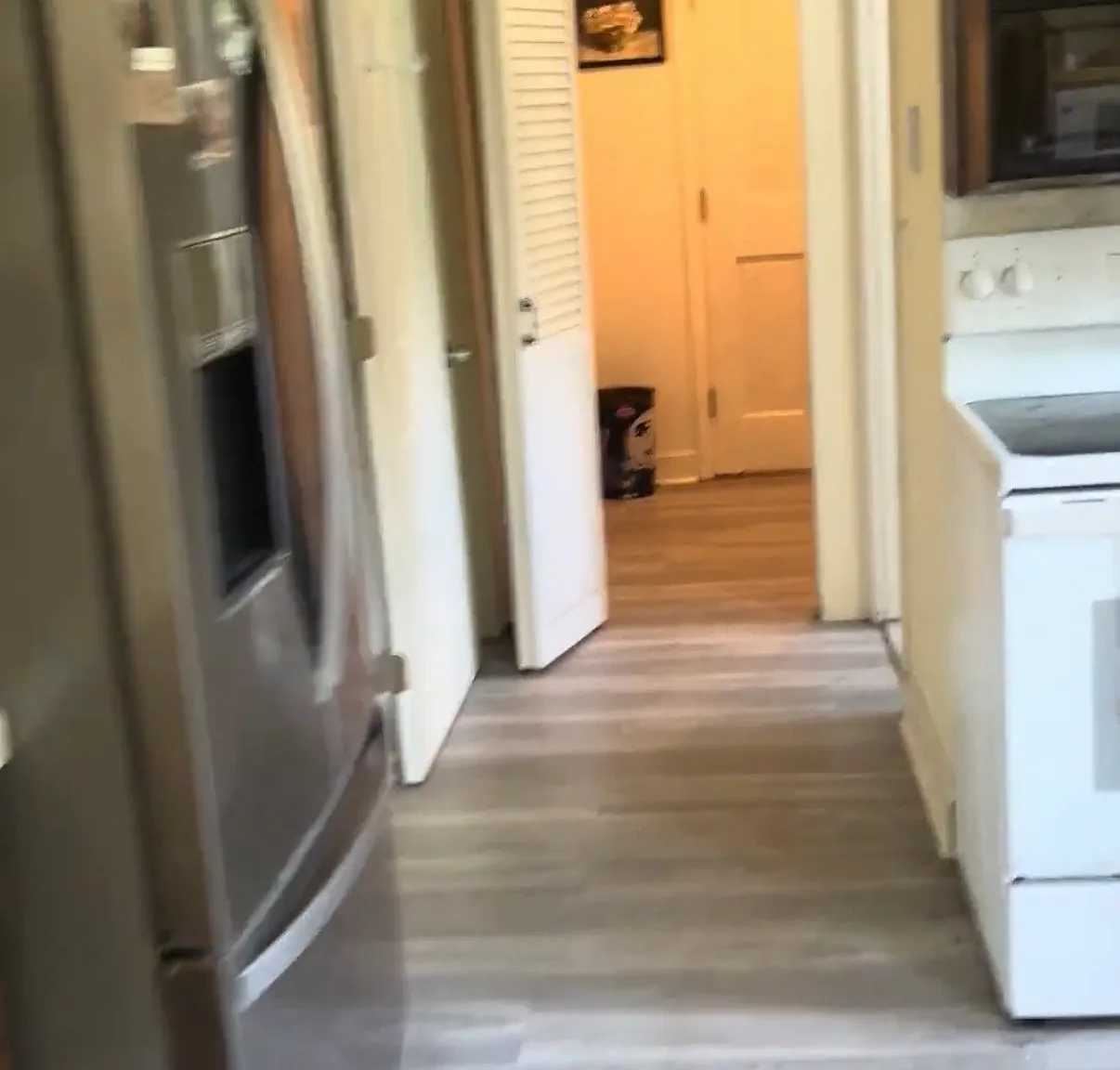 4 bed, 2.5 bath, 2080 sqft, $4,400 — Photo 4
