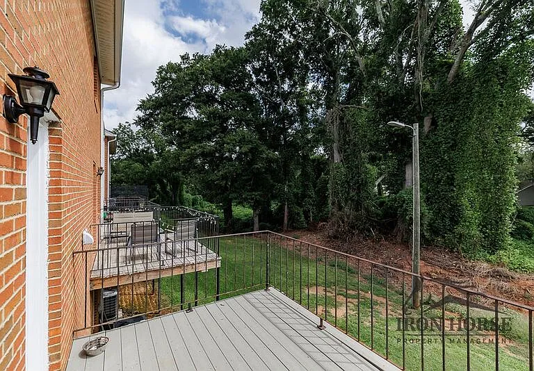 2165 S Milledge Ave #F8 — Photo 19