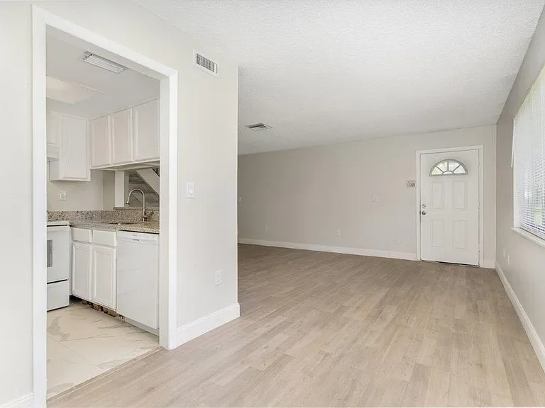 4112 Yellow Pine Ln #28-2 — Photo 5