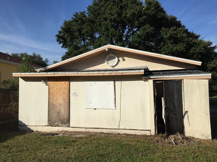 2nd image of 9108 W Norfolk St