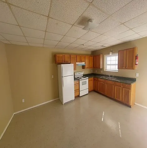 2 bed, 600 sqft, $700 — Photo 4