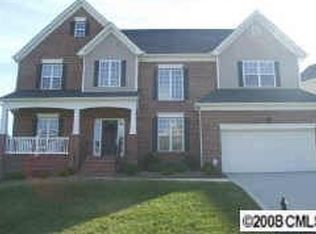 3305 Grandeur Rd, Charlotte, NC 28269