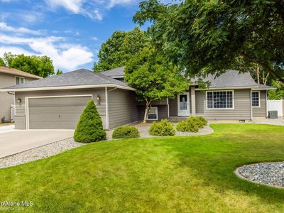 870 E Cloverleaf Dr, Hayden Lake, ID, 83835