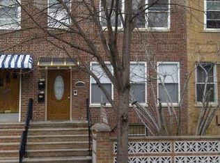 2348 35th St, Long Island City, NY 11105