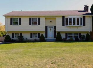 96 Valley View Cir, West Springfield, MA 01089