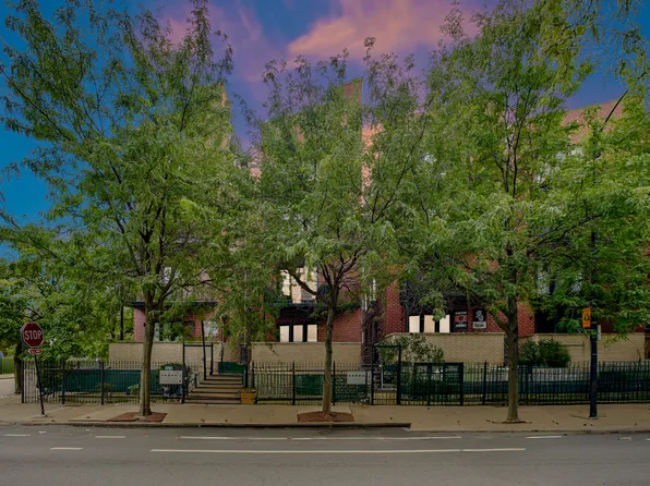 31 E 26th St APT 4, Chicago, IL 60616