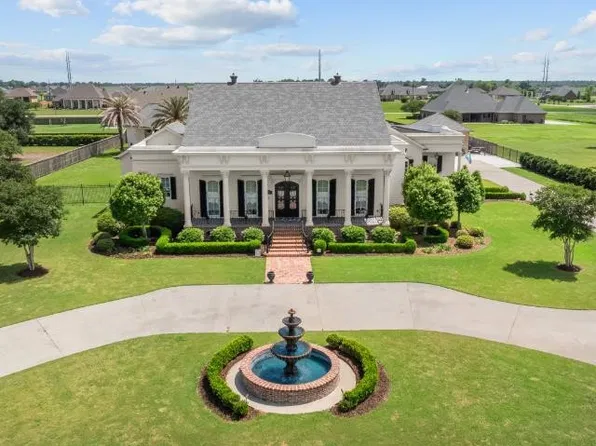 279 Ashburn Dr, Schriever, LA 70395