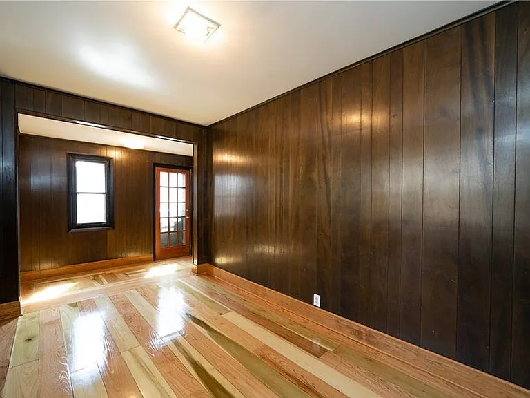 Darwood Pl — Photo 11