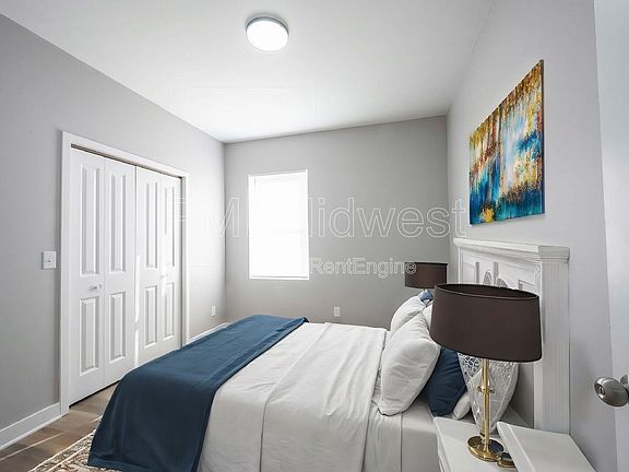 5th image of 1843 N Dexter St #A