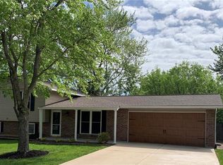 23 Greenfield Dr, Saint Peters, MO