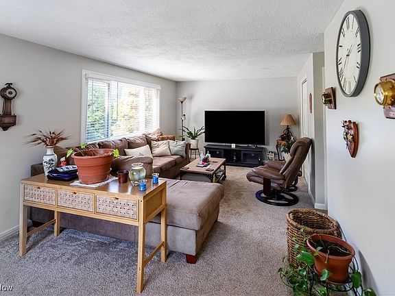 3rd image of 4855 Robinwood Dr