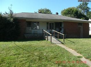 2511-2513 E Midlothian Blvd, Struthers, OH 44471