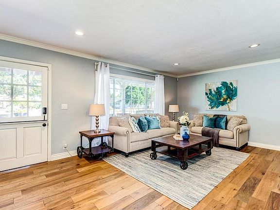 Great Room/Family Room
