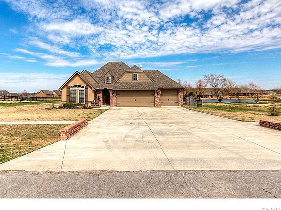 2nd image of 14873 E Fieldstone Dr S