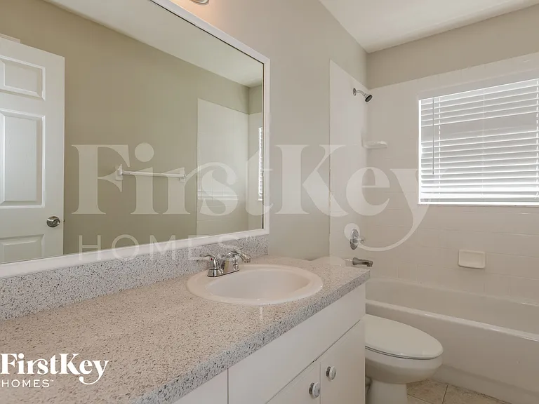 4312 Horseshoe Pick Ln — Photo 13