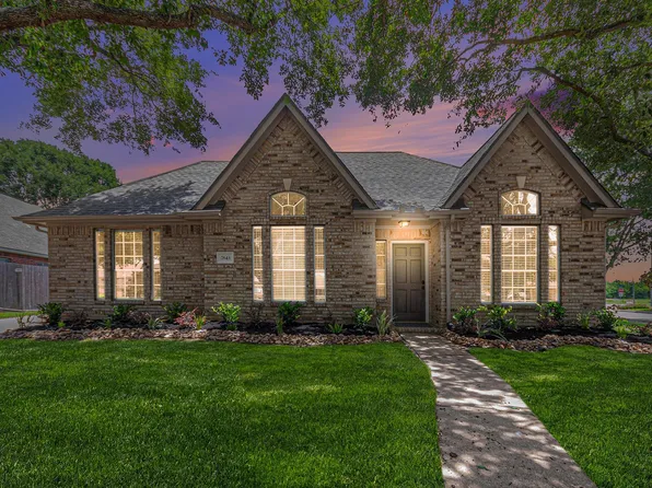 7643 Rainbow Bend Dr, Pasadena, TX 77505