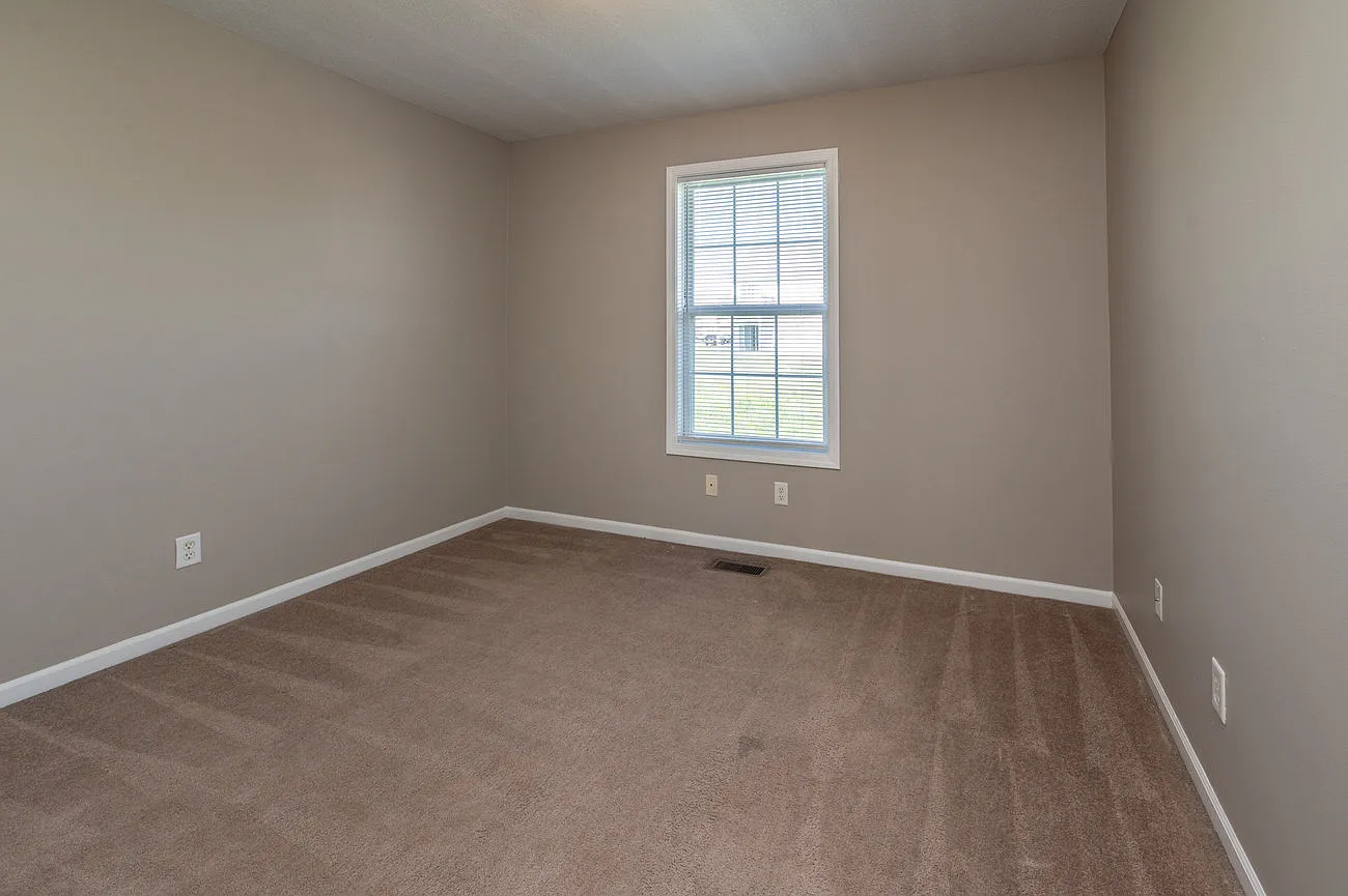3019 Eagle Ridge Dr — Photo 4