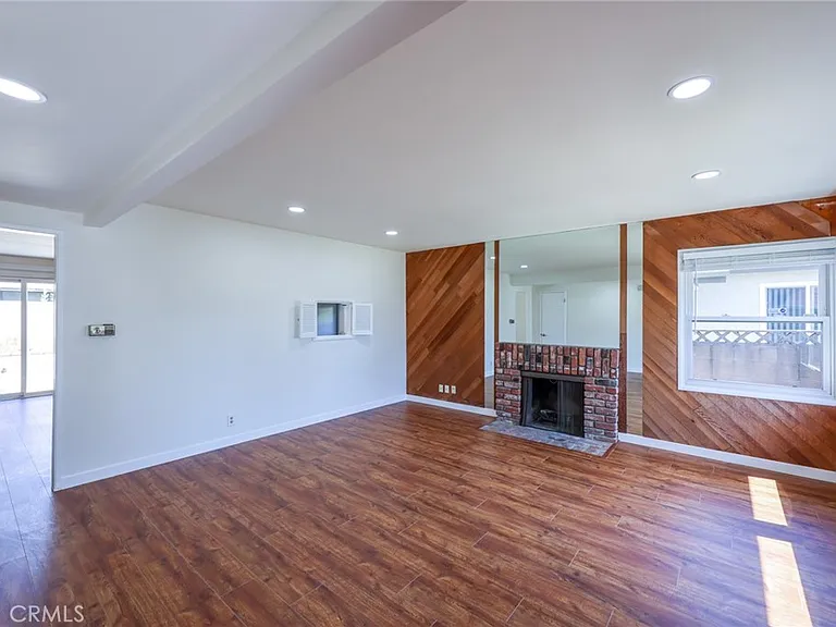 17122 Spinning Ave — Photo 5