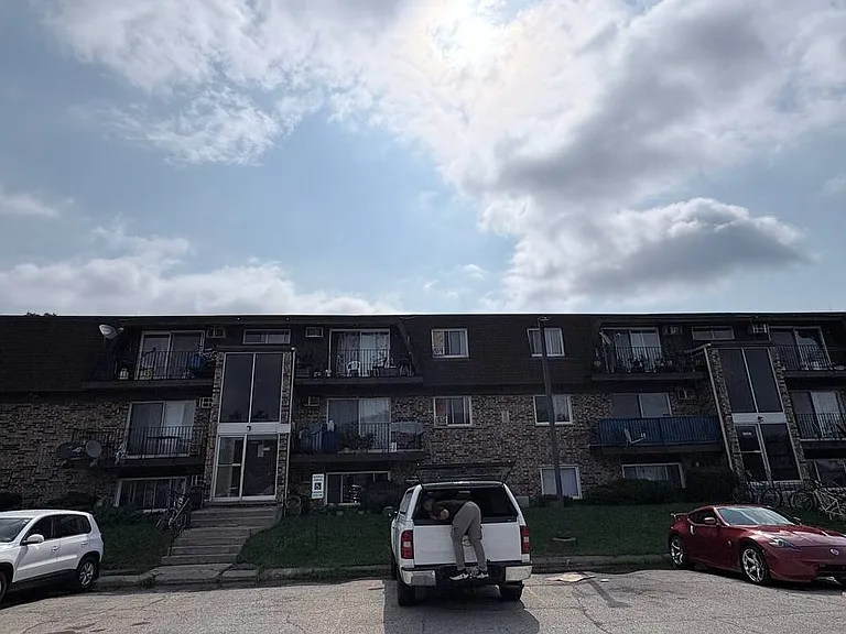 2460 Leslie Ln #4A — Photo 1