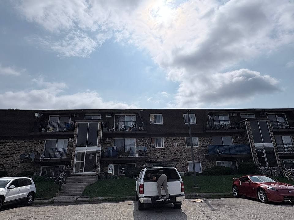 1st image of 2460 Leslie Ln #4A