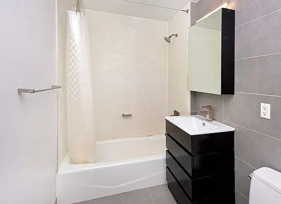 Rented by Compass | media 22