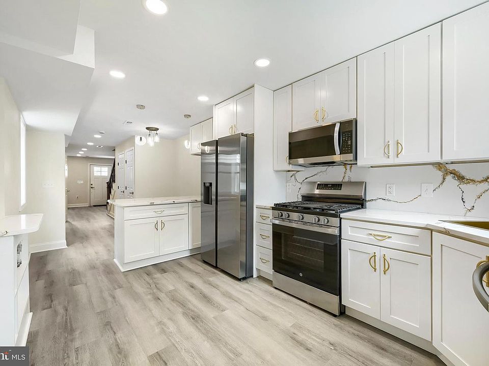 1st image of 2645 Lehman St
