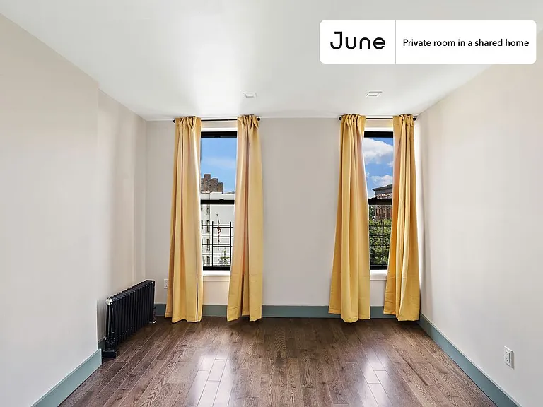 1675 Lexington Ave #A — Photo 3