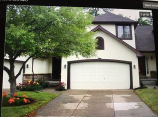 24 Pinegrove Park, Hamburg, NY 14075