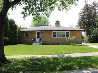 11 Gilmore Dr, Cheektowaga, NY 14225