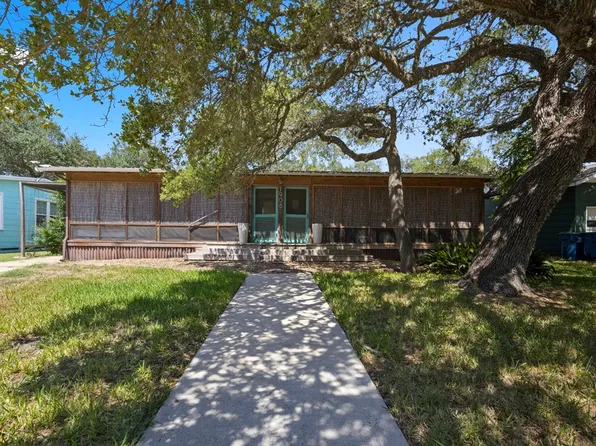 1908 Glass Ave, Rockport, TX 78382
