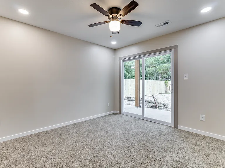 437 N Grove St #439 — Photo 10