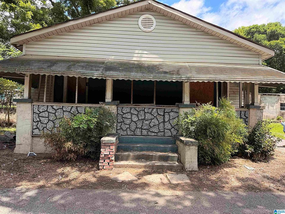 1st image of 808 4th St