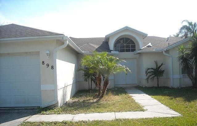 1st image of 898 SE Albatross Avenue