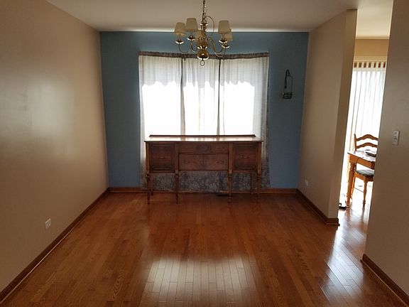 5th image of 567 N Haverhill Ln