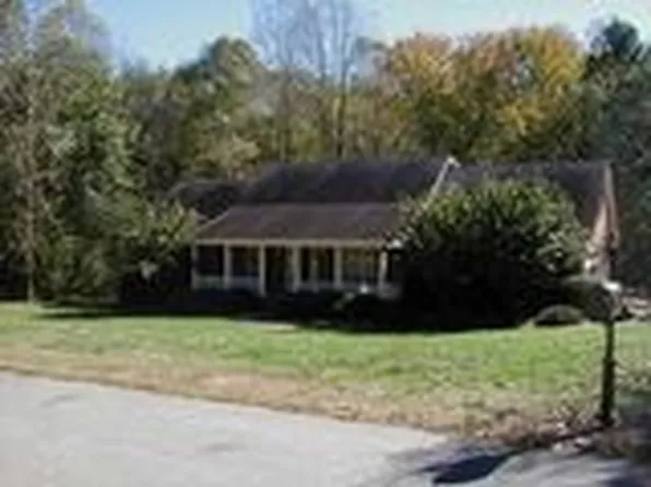1270 Station Dr, Watkinsville, GA 30677