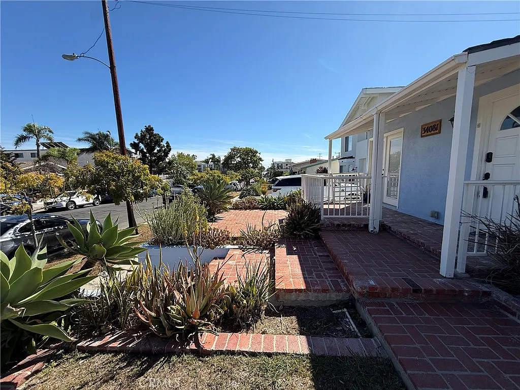 3 bed, 1596 sqft, $6,000 — Photo 3