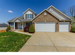4119 Golden Wheat Dr, Saint Charles, MO 63304