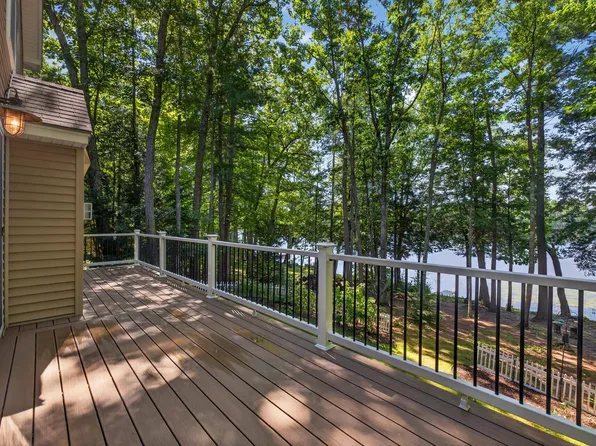 44 Helenfield Drive, Alfred, ME 04002