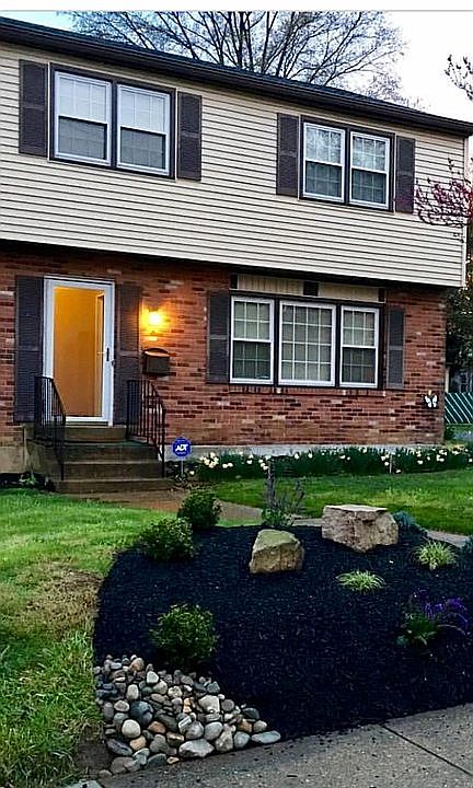 New door An landscaping