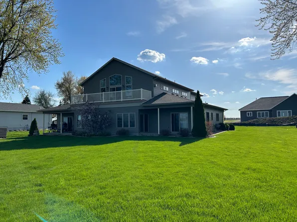 N8809 Lakeshore Dr Unit 2, Van Dyne, WI 54979